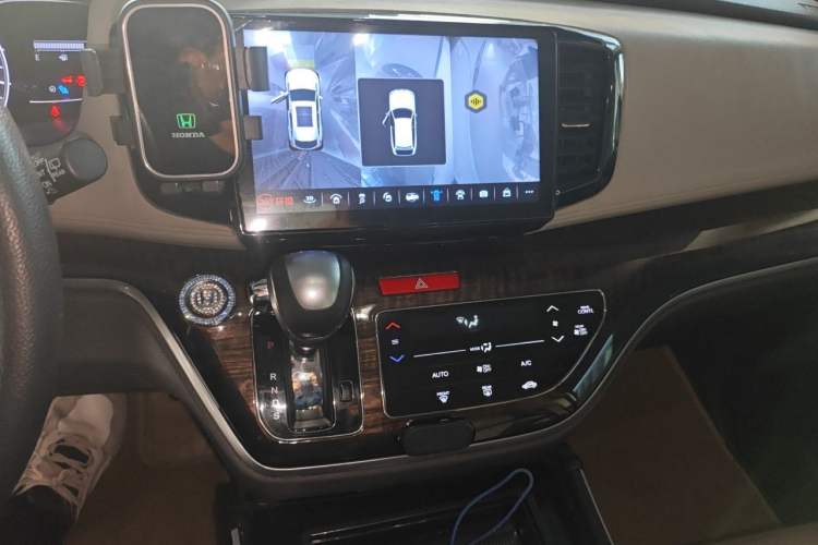 Used Honda Odyssey 2015 2.4L Luxury Edition Audio And AC Panel