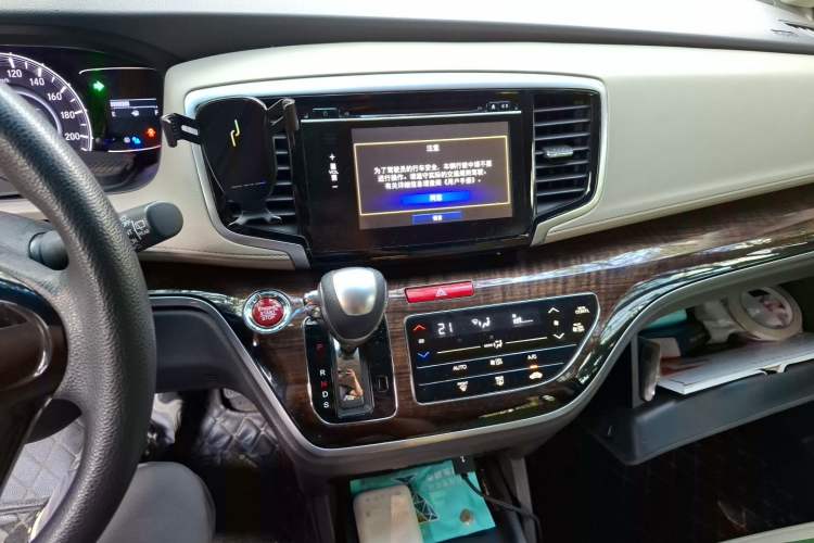 Used Honda Odyssey 2015 Revised 2.4L Luxury Edition Audio And AC Panel