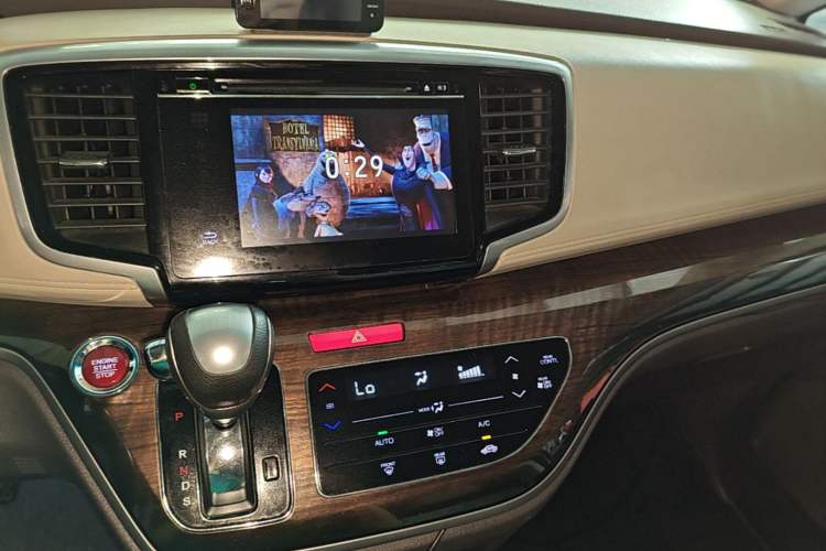 Used Honda Odyssey 2015 2.4L Smart Edition Audio And AC Panel