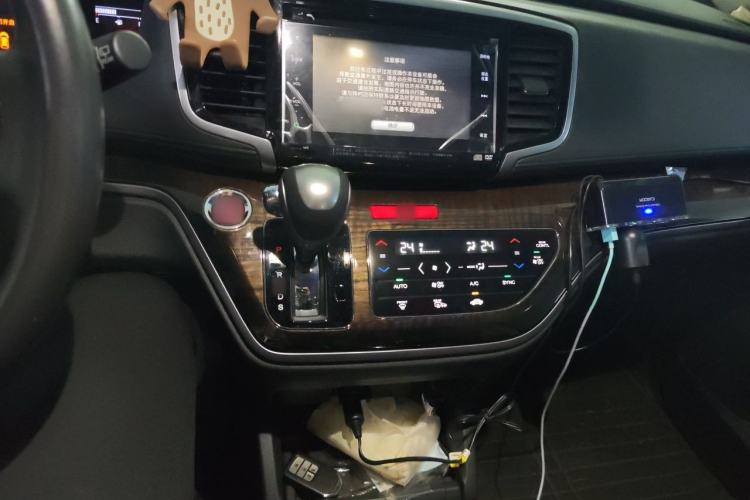 Used Honda Odyssey 2015 Revised Version 2.4L Supreme Edition Audio And AC Panel