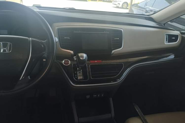Used Honda Odyssey 2015 Revised 2.4L Luxury Edition Audio And AC Panel