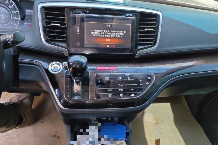 Used Honda Odyssey 2015 Updated Version 2.4L Smart Edition Audio And AC Panel