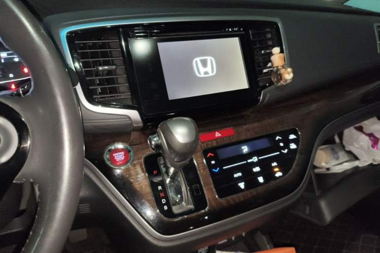 Used Honda Odyssey 2015 2.4L Smart Edition Audio And AC Panel