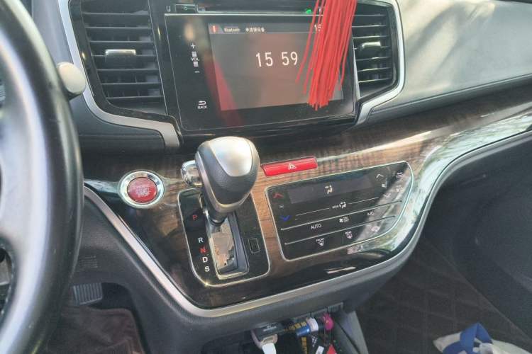 Used Honda Odyssey 2015 2.4L Smart Edition Audio And AC Panel