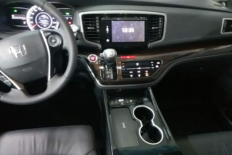 Used Honda Odyssey 2015 2.4L Smart Edition Audio And AC Panel