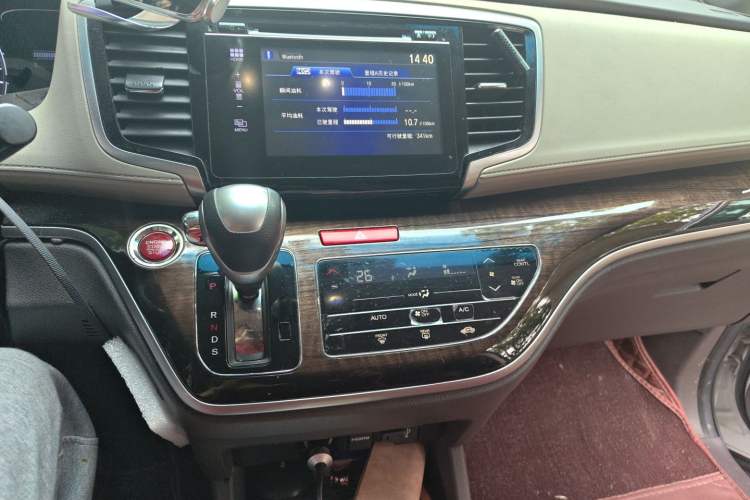 Used Honda Odyssey 2015 Updated Version 2.4L Smart Edition Audio And AC Panel