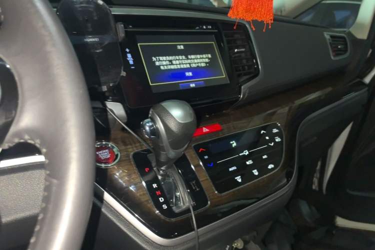 Used Honda Odyssey 2015 Updated Version 2.4L Smart Edition Audio And AC Panel