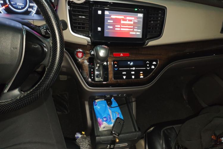 Used Honda Odyssey 2015 Revised 2.4L Luxury Edition Audio And AC Panel