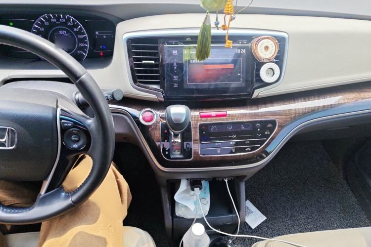 Used Honda Odyssey 2015 Updated Version 2.4L Smart Edition Audio And AC Panel