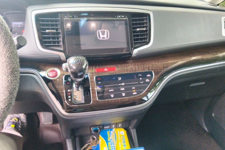 Used Honda Odyssey 2015 Updated Version 2.4L Smart Edition Audio And AC Panel