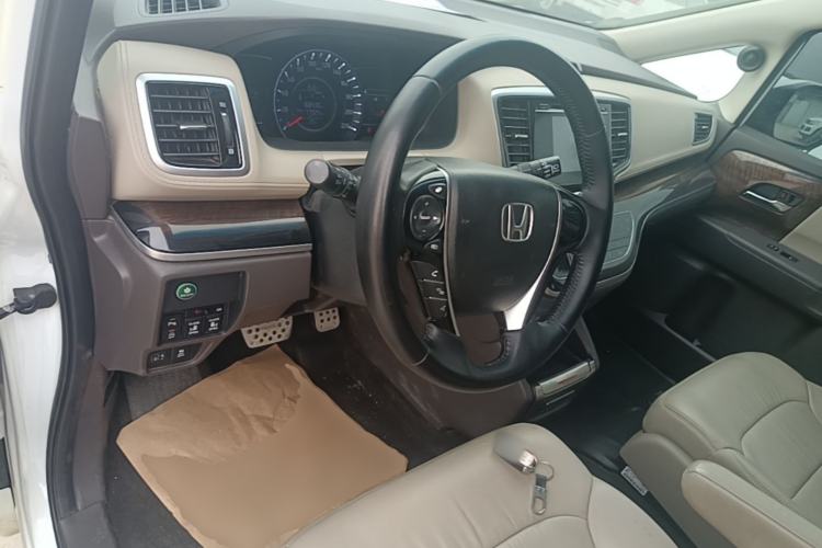 Used Honda Odyssey 2015 2.4L Luxury Edition Center Console