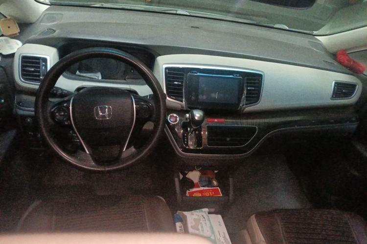 Used Honda Odyssey 2015 Revised 2.4L Luxury Edition Center Console