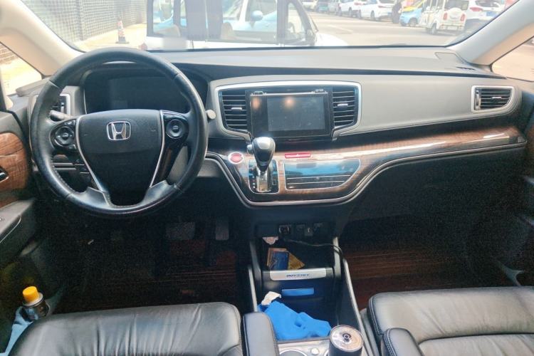 Used Honda Odyssey 2015 Updated Version 2.4L Smart Edition Center Console