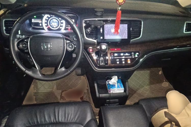 Used Honda Odyssey 2015 Updated Version 2.4L Smart Edition Center Console