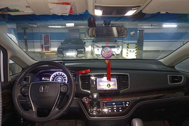 Used Honda Odyssey 2015 Updated Version 2.4L Smart Edition Center Console