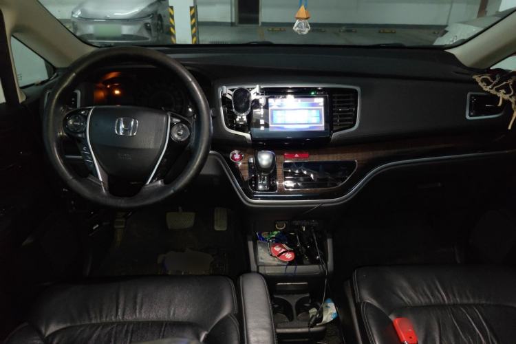 Used Honda Odyssey 2015 Updated Version 2.4L Smart Edition Center Console