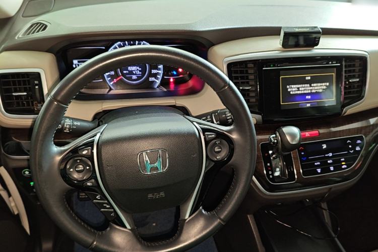Used Honda Odyssey 2015 2.4L Smart Edition Center Console