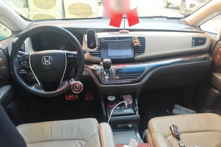 Used Honda Odyssey 2015 2.4L Luxury Edition Center Console