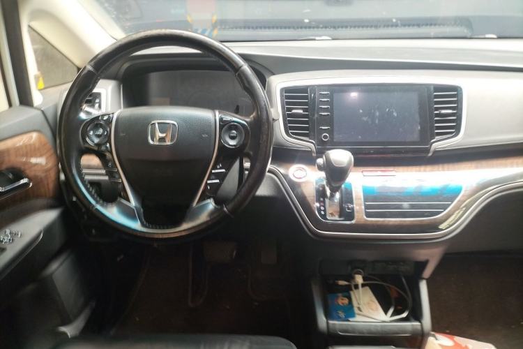 Used Honda Odyssey 2015 2.4L Smart Edition Center Console