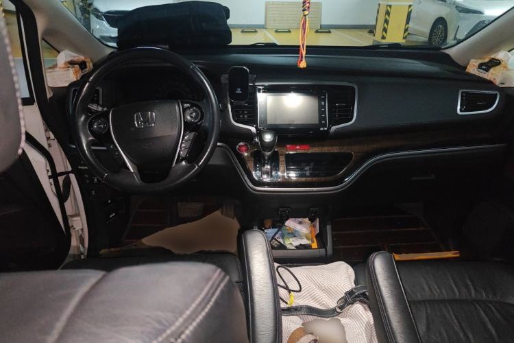 Used Honda Odyssey 2015 2.4L Supreme Edition Center Console