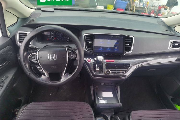 Used Honda Odyssey 2015 Updated 2.4L Smart Cool Version Center Console