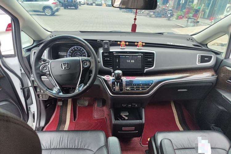 Used Honda Odyssey 2015 2.4L Smart Edition Center Console