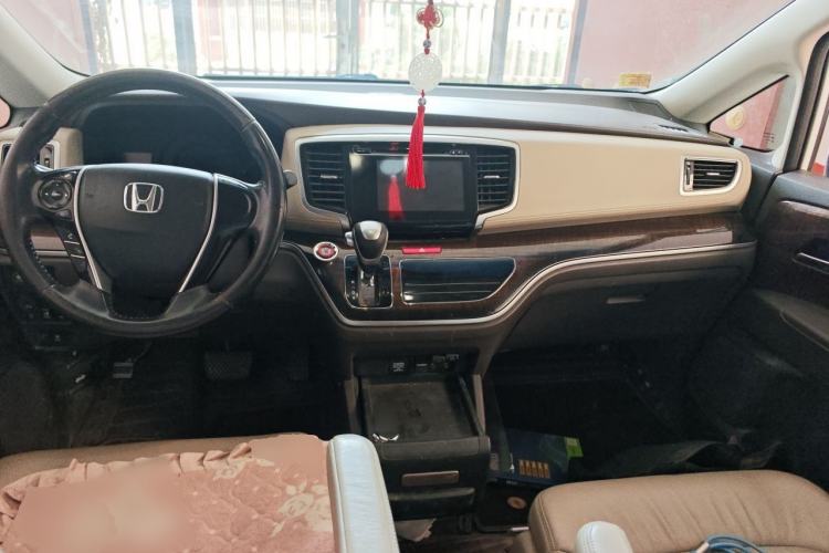 Used Honda Odyssey 2015 2.4L Luxury Edition Center Console