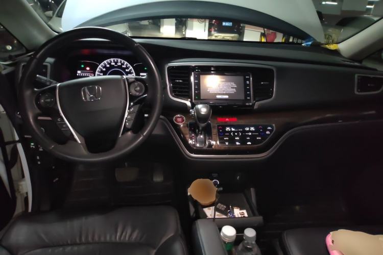 Used Honda Odyssey 2015 2.4L Supreme Edition Center Console