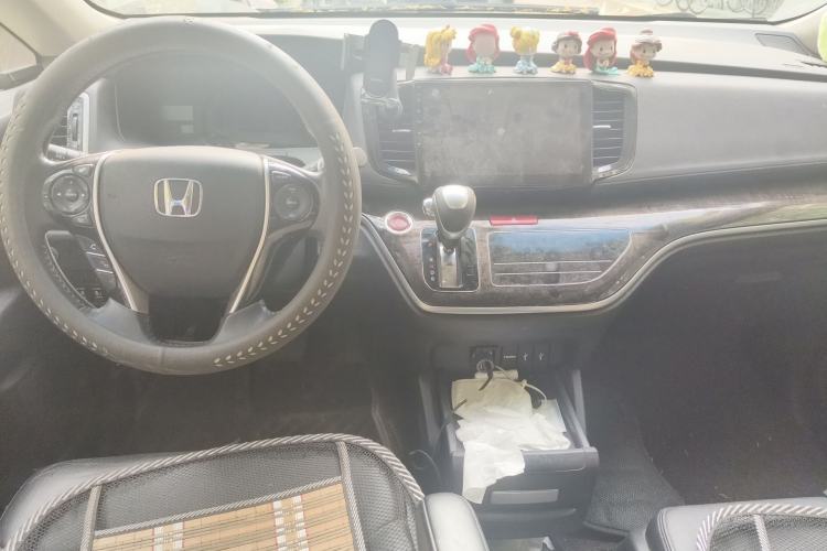 Used Honda Odyssey 2015 Updated Version 2.4L Smart Edition Center Console
