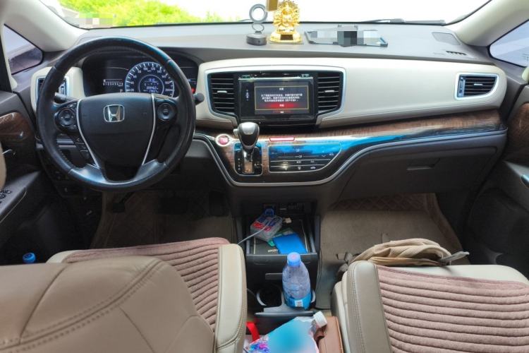 Used Honda Odyssey 2015 2.4L Smart Edition Center Console