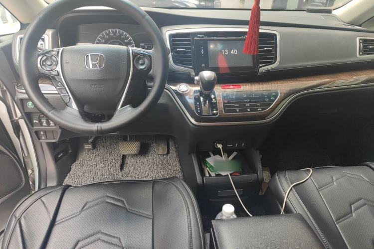 Used Honda Odyssey 2015 Updated Version 2.4L Smart Edition Center Console