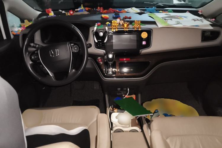 Used Honda Odyssey 2015 2.4L Smart Edition Center Console