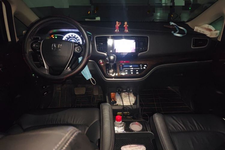 Used Honda Odyssey 2015 2.4L Smart Edition Center Console
