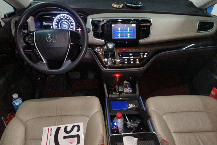Used Honda Odyssey 2015 Revised 2.4L Luxury Edition Center Console