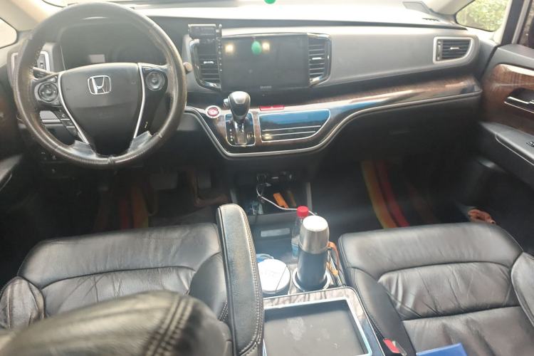 Used Honda Odyssey 2015 2.4L Smart Edition Center Console