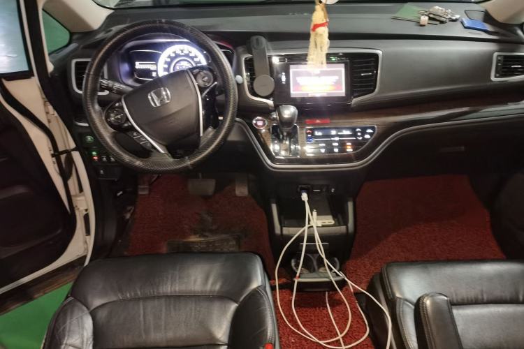 Used Honda Odyssey 2015 2.4L Smart Edition Center Console