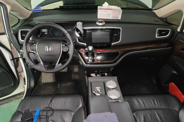 Used Honda Odyssey 2015 Updated Version 2.4L Smart Edition Center Console