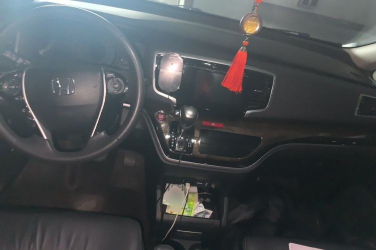 Used Honda Odyssey 2015 Updated Version 2.4L Smart Edition Center Console