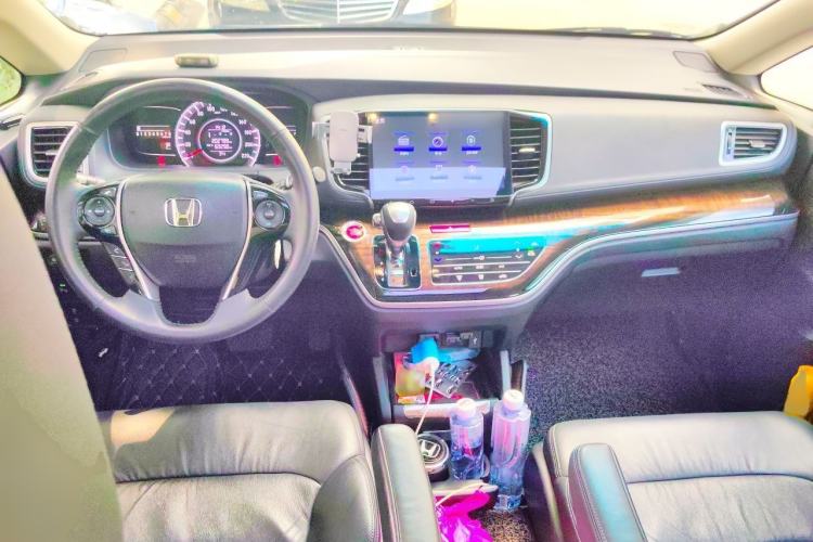 Used Honda Odyssey 2015 Updated Version 2.4L Smart Edition Center Console
