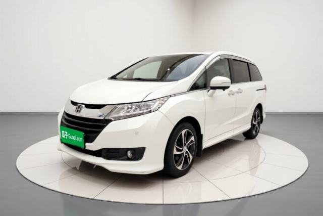Ojetý Honda Odyssey 2015 2.4L Supreme Edition