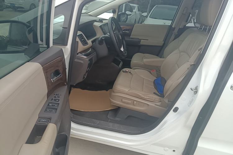 Used Honda Odyssey 2015 2.4L Luxury Edition Driver Seat