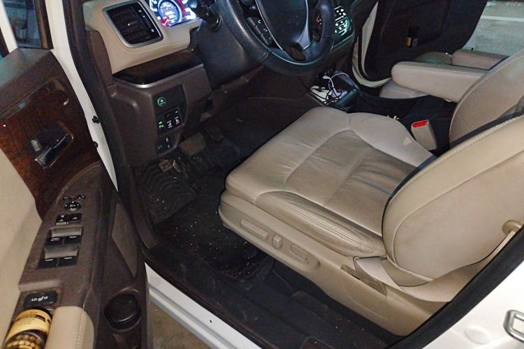 Used Honda Odyssey 2015 Revised 2.4L Luxury Edition Driver Seat