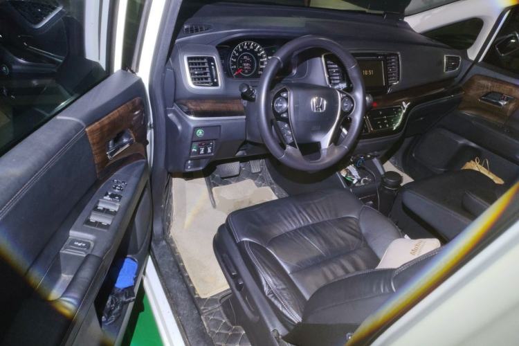 Used Honda Odyssey 2015 Updated Version 2.4L Smart Edition Driver Seat