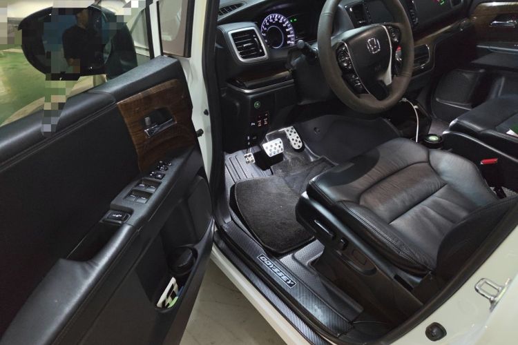 Used Honda Odyssey 2015 Revised 2.4L Luxury Edition Driver Seat