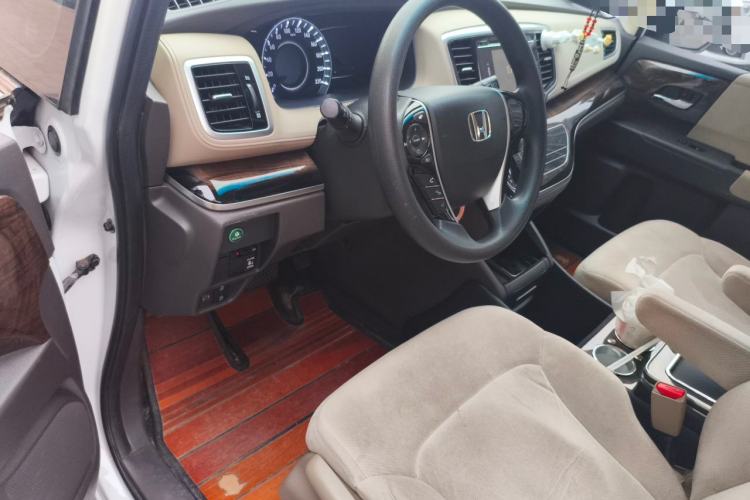 Used Honda Odyssey 2015 Revised Version 2.4L Comfort Edition Driver Seat