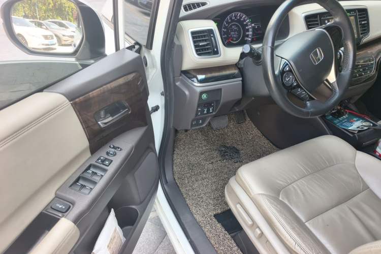 Used Honda Odyssey 2015 2.4L Luxury Edition Driver Seat