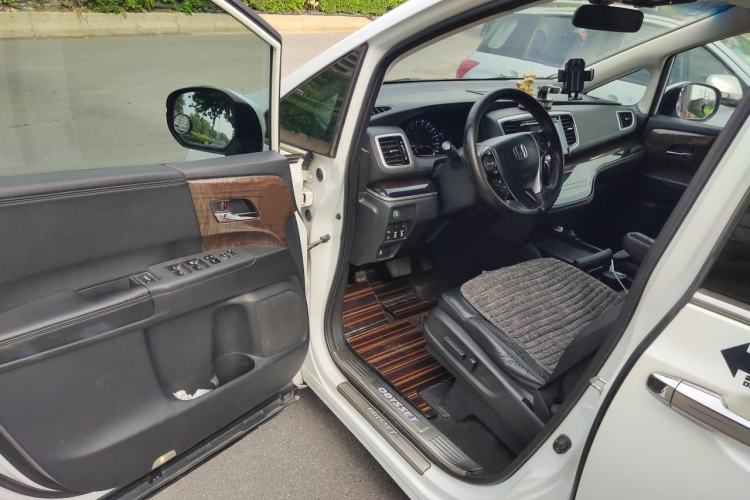 Used Honda Odyssey 2015 2.4L Smart Edition Driver Seat
