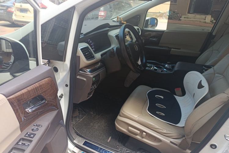Used Honda Odyssey 2015 Revised 2.4L Luxury Edition Driver Seat