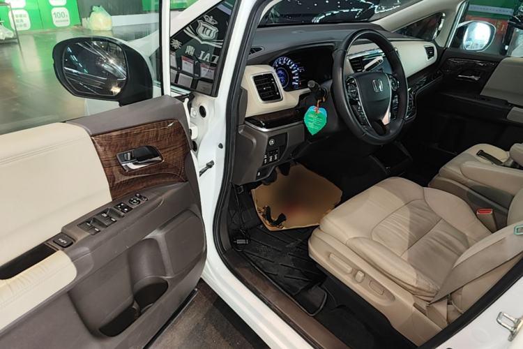 Used Honda Odyssey 2015 2.4L Smart Edition Driver Seat