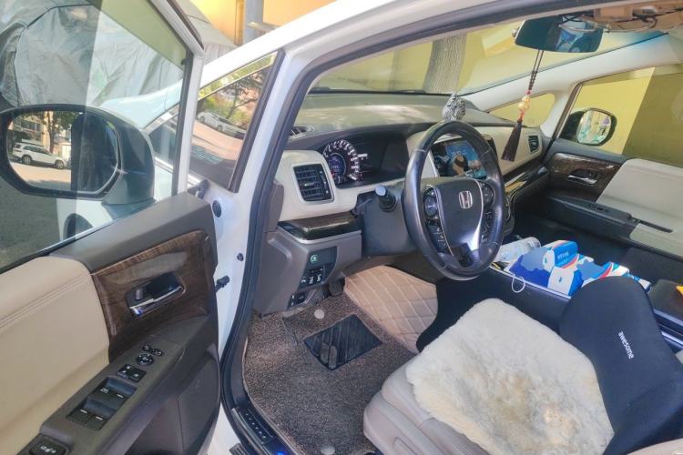 Used Honda Odyssey 2015 Updated Version 2.4L Smart Edition Driver Seat
